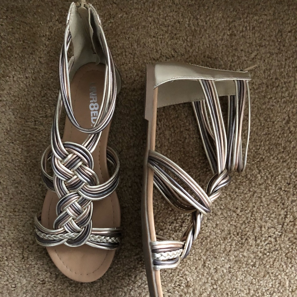 Gold, silver & metallic sandals